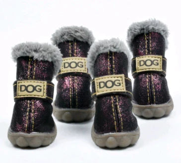 Kuschelige Hundeschneestiefel im Leder Look