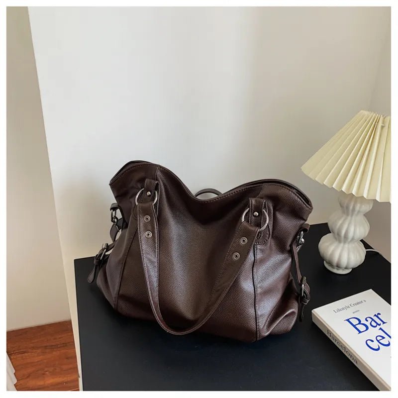 ELEGORA – Modische Tragetasche mit Metallbeschlägen und Kunstleder-Finish 9