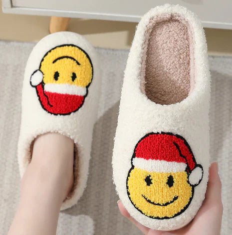FESTISTEPS - Warme Rutschfeste Hausschuhe Damen Herren Kinder mit Hirschdruck 9