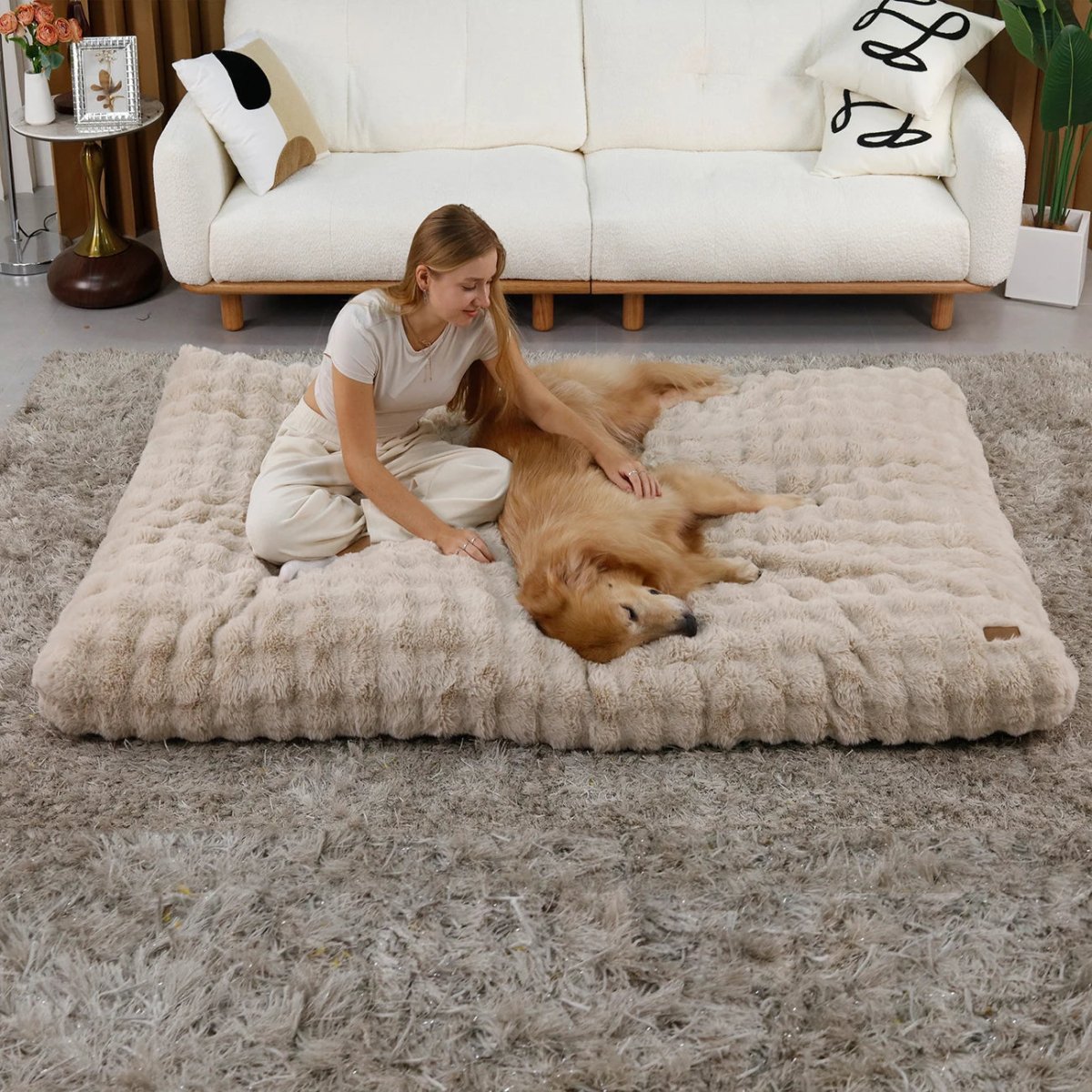 FURFORT – Premium-Plüschbett mit wasserabweisendem Stoff und rutschfester Unterseite 7