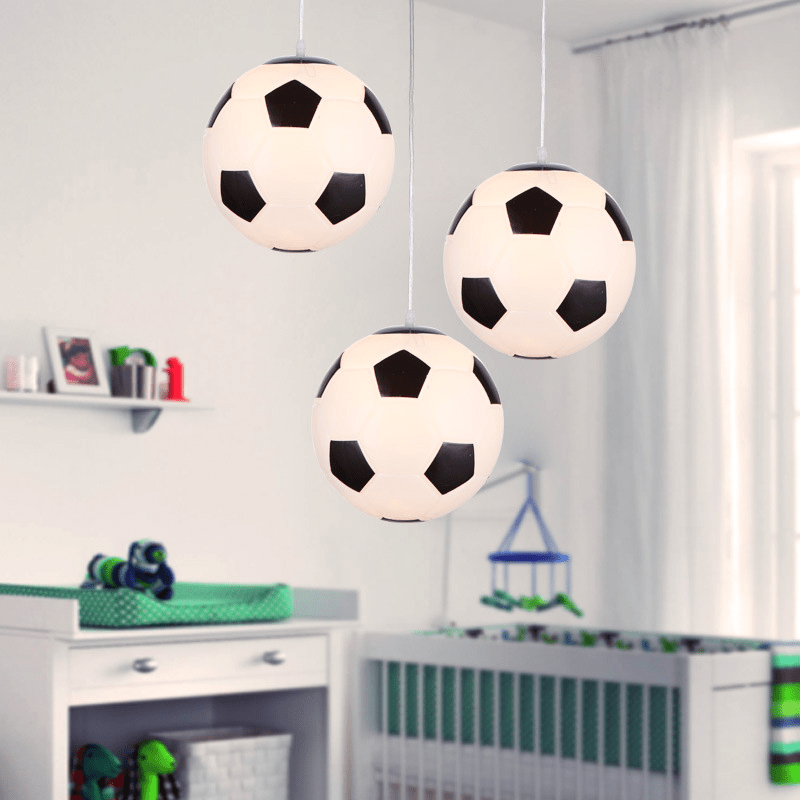 GOALGLOW – Stilvolle LED-Deckenleuchte mit Fußballmotiv für Kinderzimmer