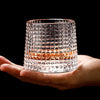 GRANDEUR – Drehende Whiskybecher für elegante Drink-Momente 1