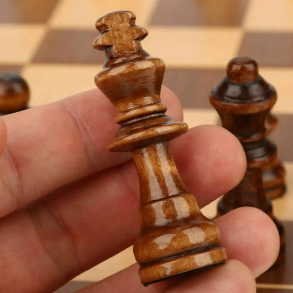 MINDORIS – Elegantes magnetisches Schachset aus Holz mit 39 cm großem Klappbrett 5