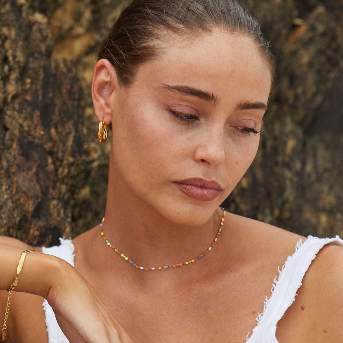 RAINBOWGLOW – Leuchtende Choker-Halskette für ein mutiges Statement 7