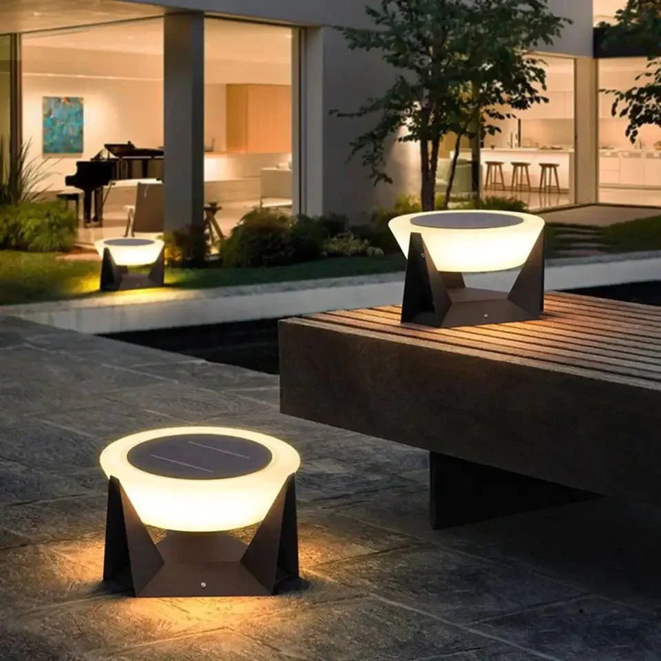 RAYFORCE – Wasserdichter Solar-LED-Strahler für die Außenbeleuchtung 2