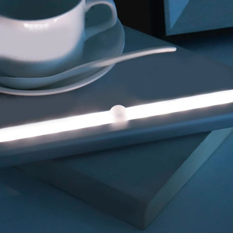 Kabellose LED Leuchte mit Bewegunssensor