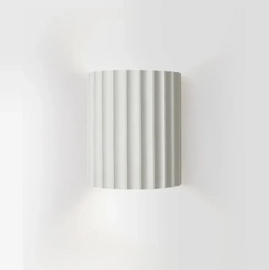 Zeitgemäße Wandlampe aus Harz