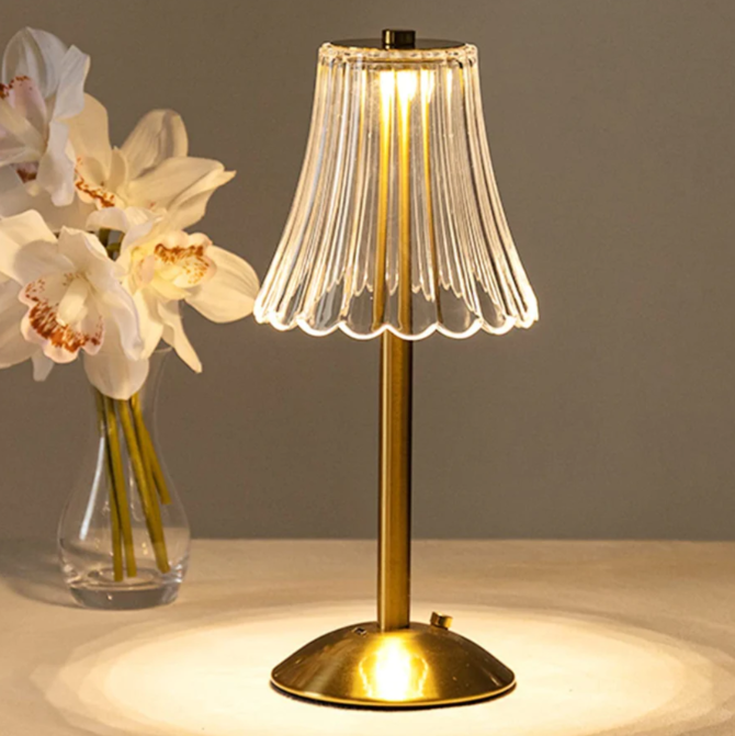 Wiederaufladbare USB-LED-Tischlampe im Retro-Design