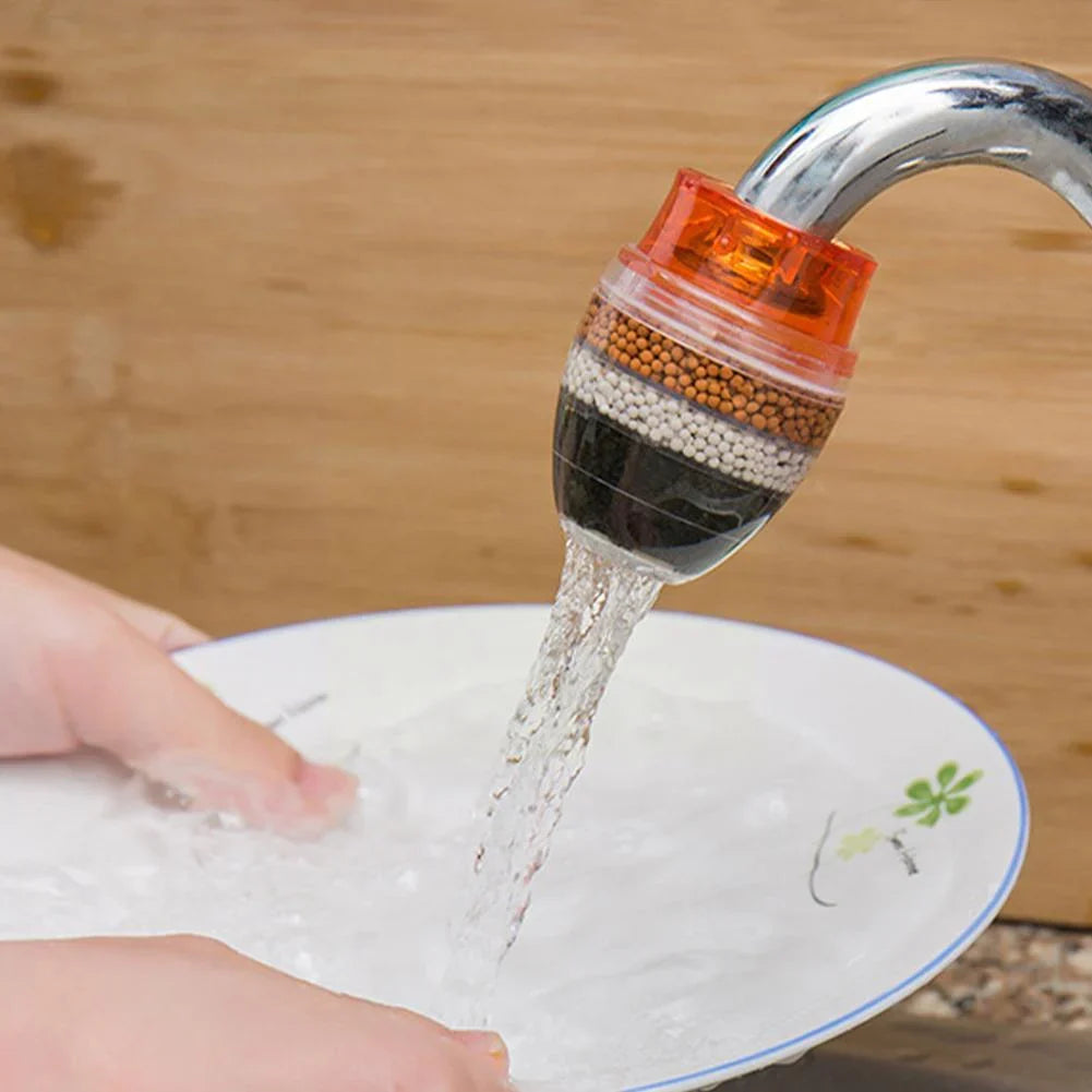 Wasserhahnfilter mit Mineralperlen für sauberes und gefiltertes Leitungswasser