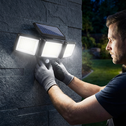 Wasserfeste LED Solar-Außenleuchte mit 3 Strahlern – 3 Lichtmodi & Bewegungsausleuchtung